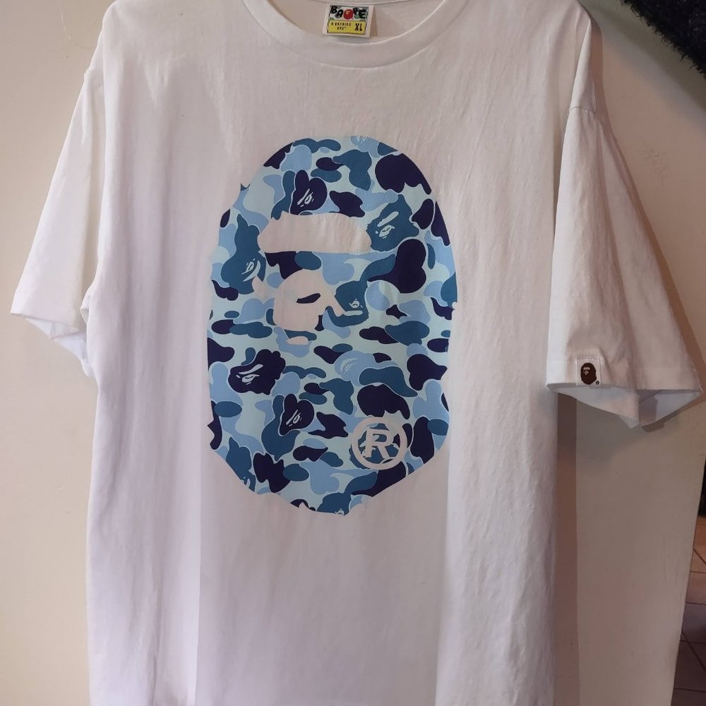 Bape  -A Bathing Ape Men's White T-shirt size XL - Blue Camo